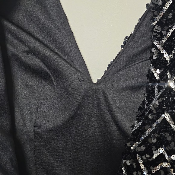 Vince Camuto Women Dress 4 Black Mini Capped Sleeve Deep Vneck Sheath Sequin 748 - Picture 13 of 15